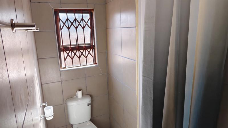 To Let 1 Bedroom Property for Rent in Miederpark North West